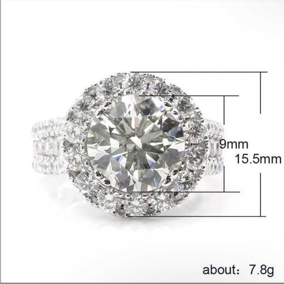 925 Sterling Silver Round Diamond Engagement Ring - Picture 6 of 6